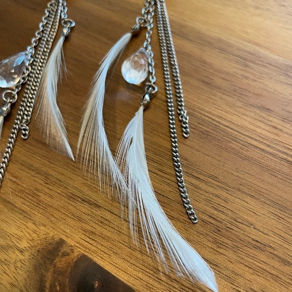 BOHO DROP HANGING FEATHER/CHAIN EARRINGS - Picture 3 of 5